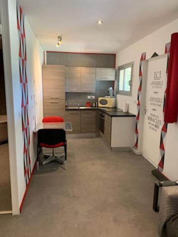 Ferienwohnung Grand Studio Avec Terrasse Vauvert Exterior foto